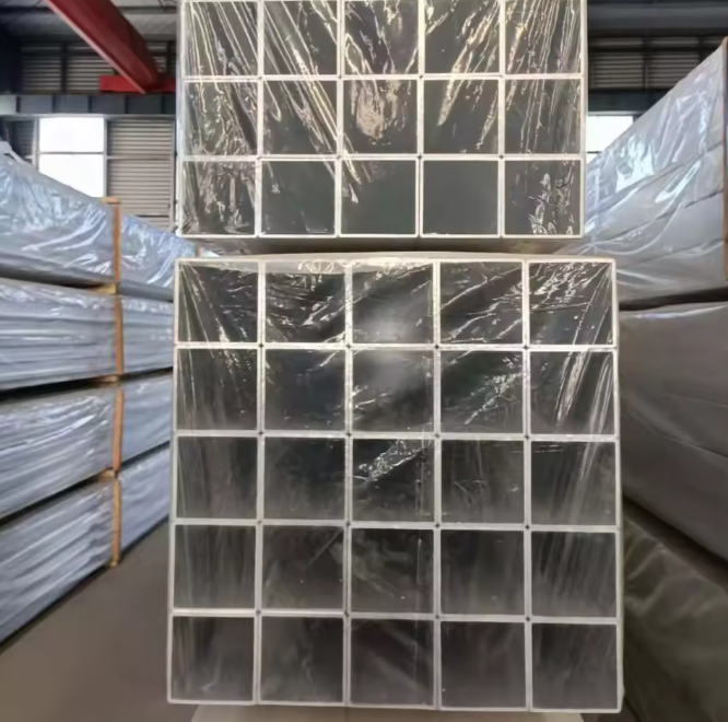 Высококачественная алюминиевая трубка 6063 6061 Прямоугольные квадратные круглые алюминиевые трубы