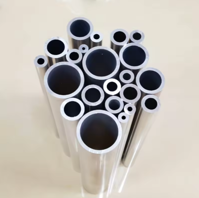 Индивидуальные 6005 6060 6063 бесшовные круглые трубы из алюминиевого сплава