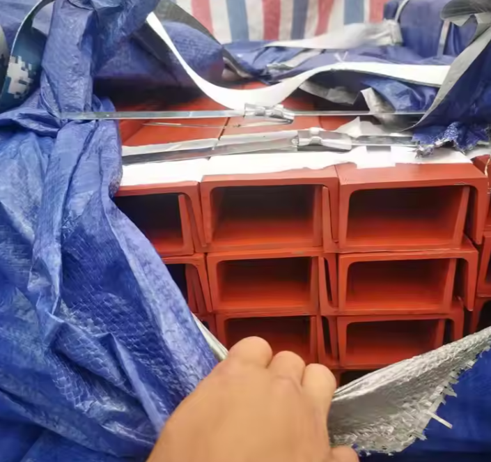 Цена в Китае Стальной профиль C U-образный швеллер Железный распорный канал 25x50 мм–150x75x6 мм