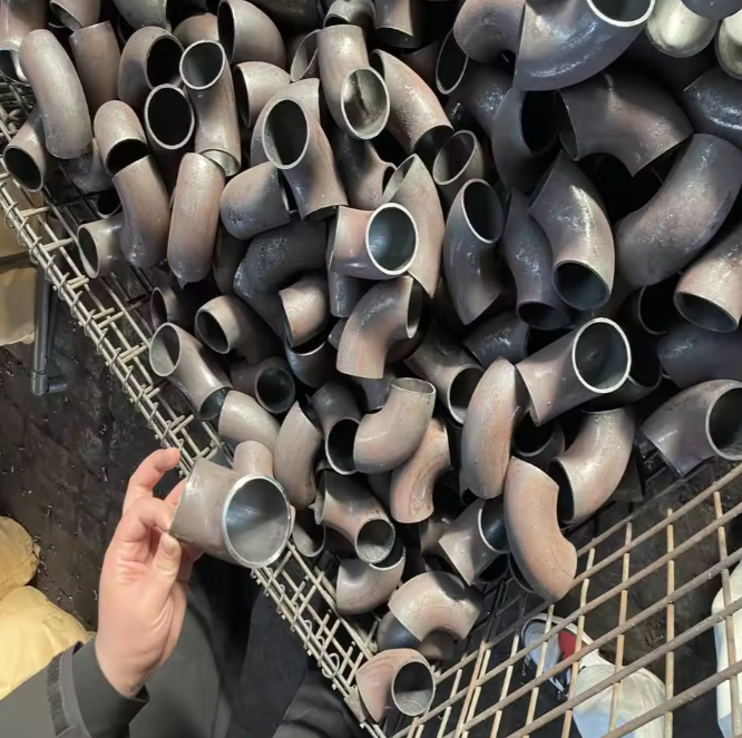 Большие бесшовные коленчатые фитинги для стыковой сварки высокого давления из нержавеющей стали