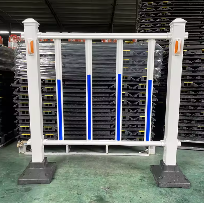 Оцинкованная стальная система барьера безопасности дорожного движения подъездной дорожки усовика