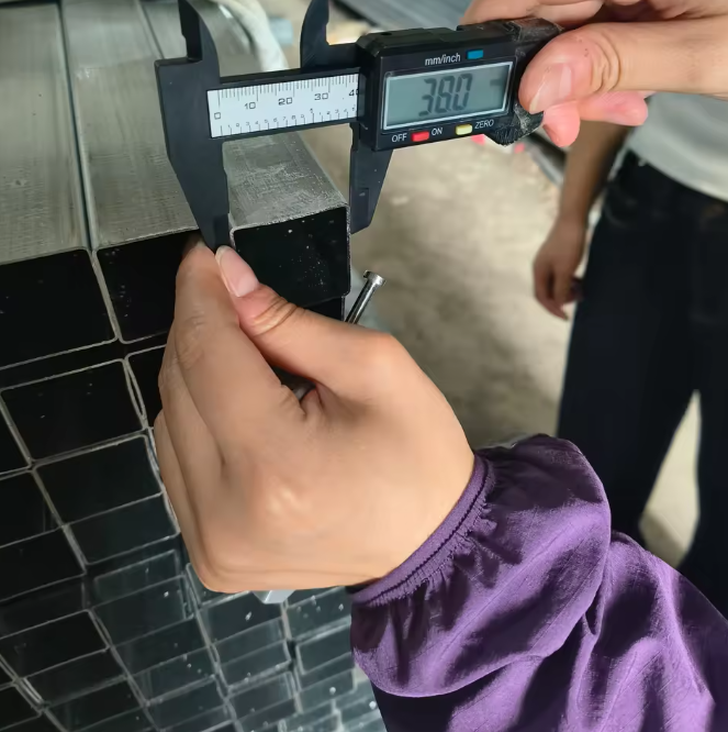 ASTM A36 Предварительно оцинкованная прямоугольная и квадратная сварная труба из мягкой стали