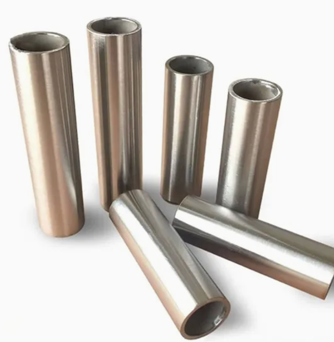 Поставщик бесшовных сантехнических труб из нержавеющей стали 304 и металлических трубок