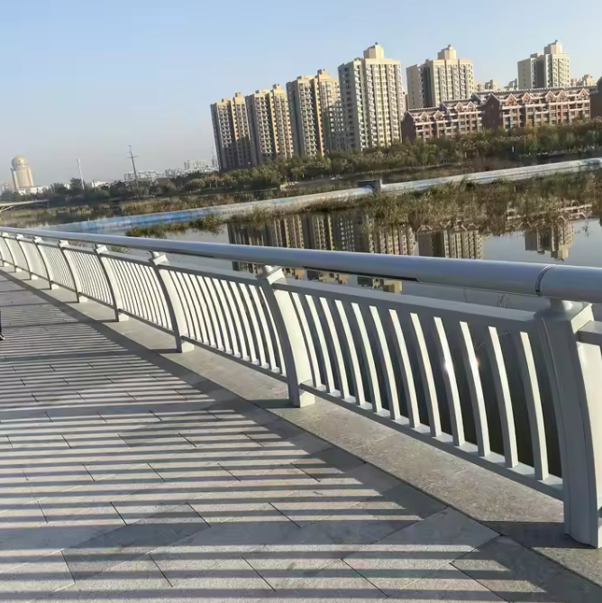 Ограждение для предотвращения столкновений из нержавеющей стали для дорог и мостов